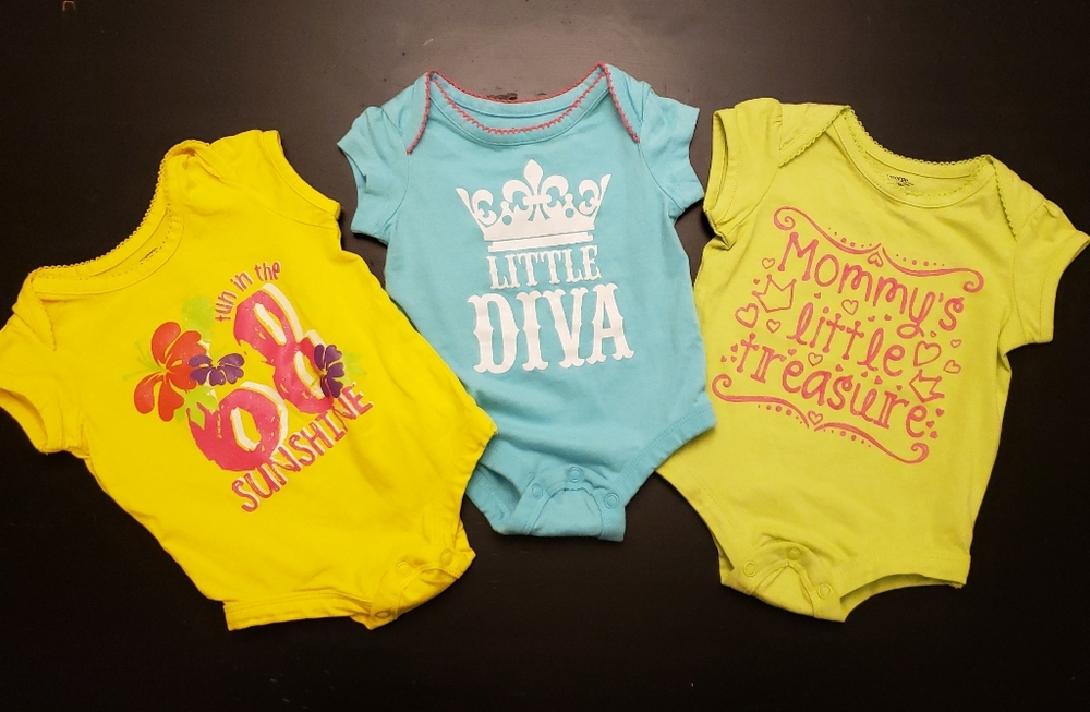 3-6mth Onesies / Bodysuits x3!!